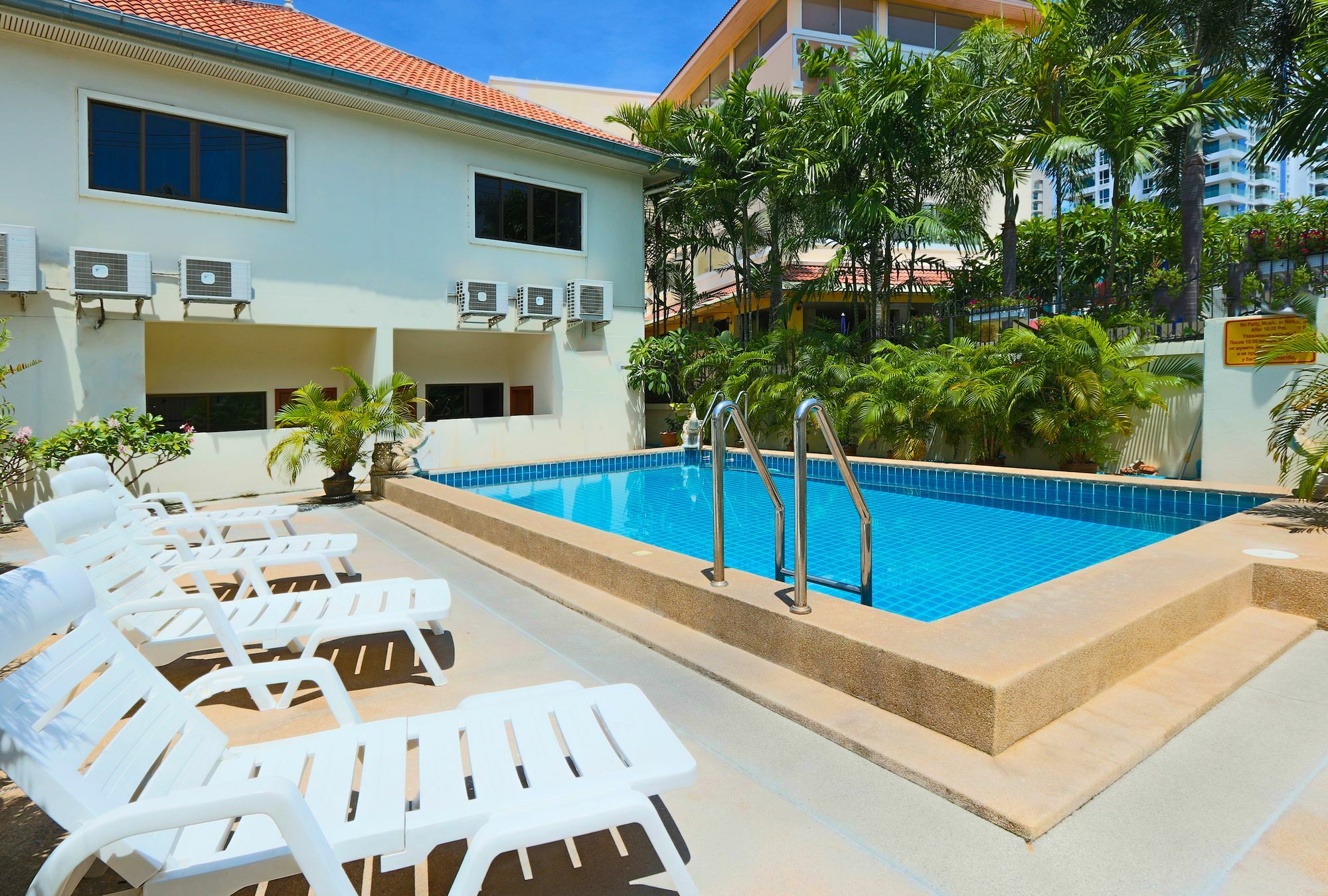 Ashford Villas Cosy Beach パッタヤー エクステリア 写真
